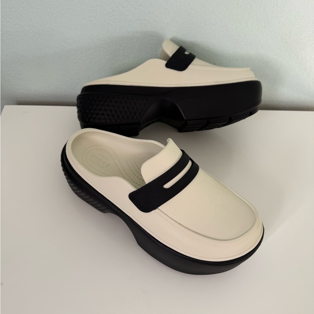 NEW Crocs Stomp Loafers Platform s 7